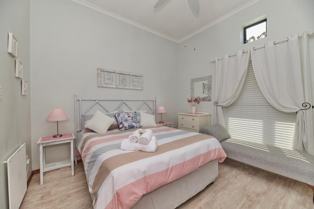 Ferienwohnung Fraai Uitzicht Struisbaai Exterior foto